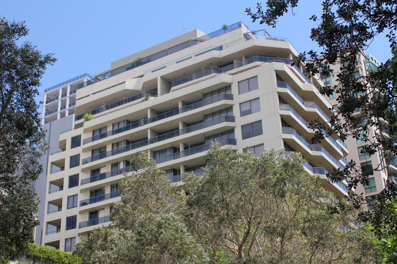 3 bedrooms Apartment / Unit / Flat in 801/39 Mclaren Street NORTH SYDNEY NSW, 2060