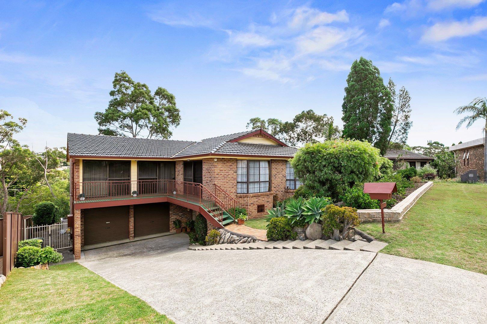 8 Northbrook Place, Illawong NSW 2234, Image 0