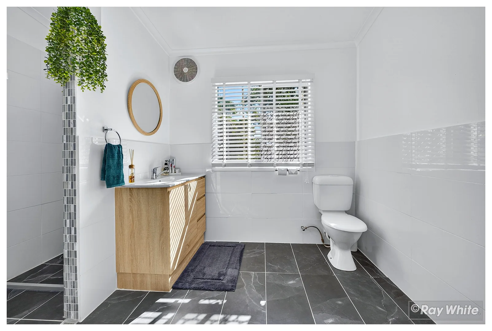 Additional image 44 of 121 ROSE STREET, Koongal QLD 4701