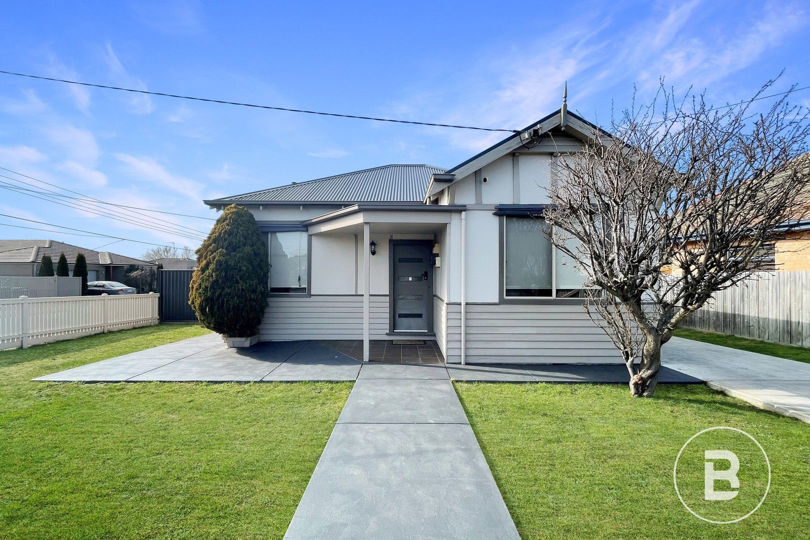 3 bedrooms House in 26 Oak Street WENDOUREE VIC, 3355