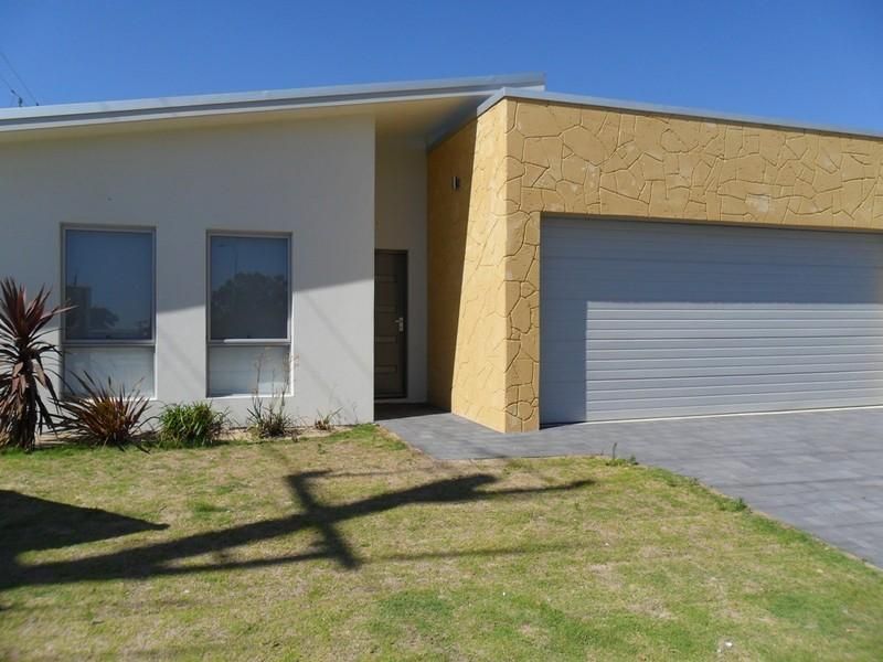 1 Curlington Crescent, Balga WA 6061