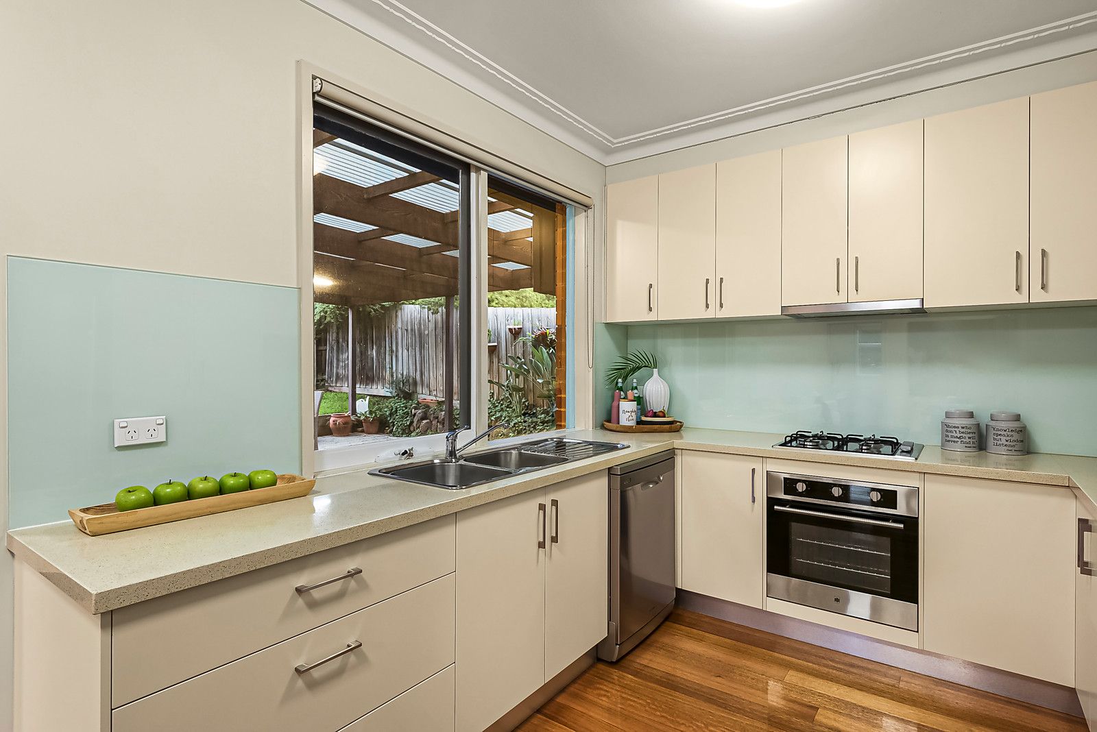 7 Maleela Grove, Rosanna VIC 3084, Image 2