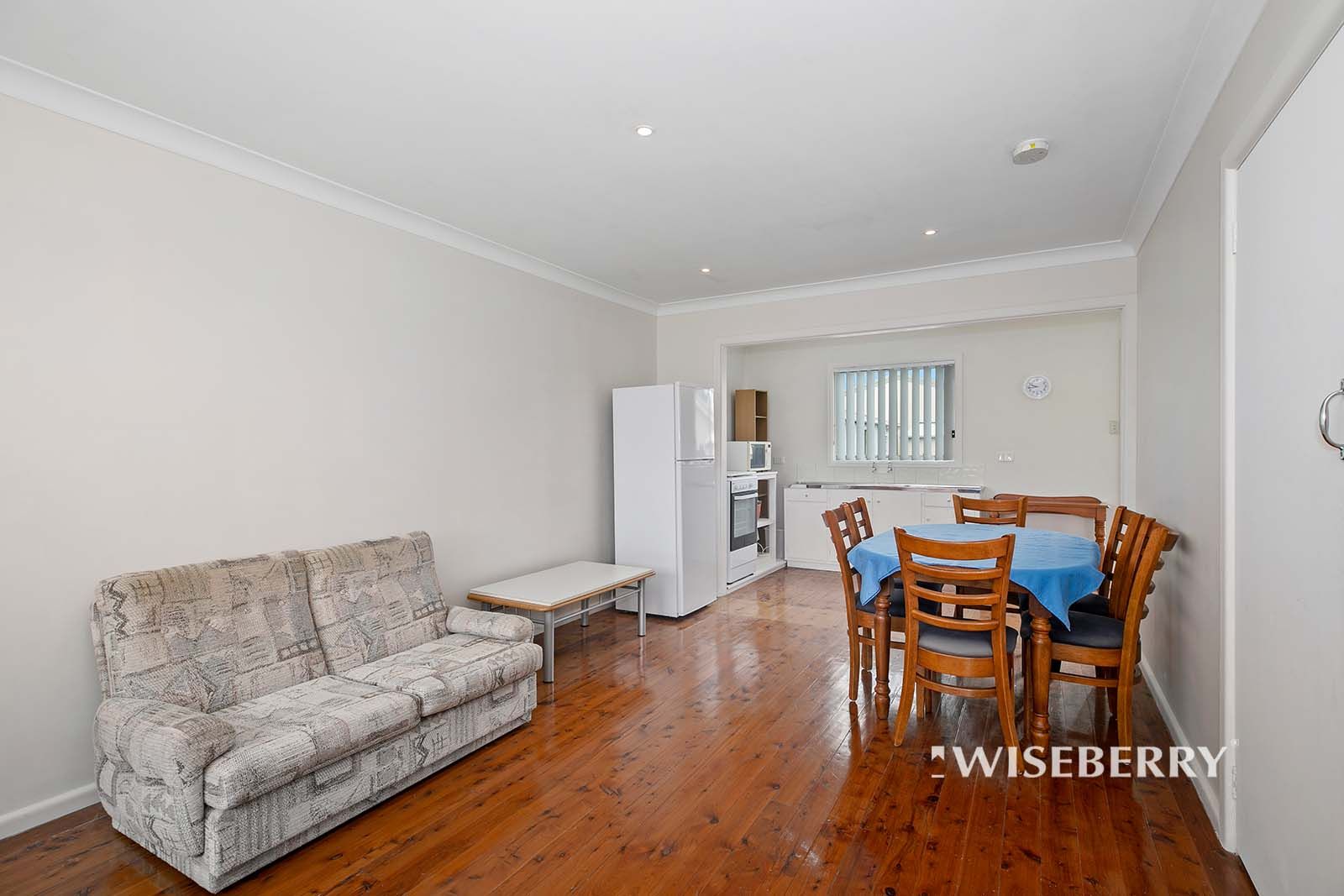 19 Clucas Avenue, Gorokan NSW 2263, Image 2