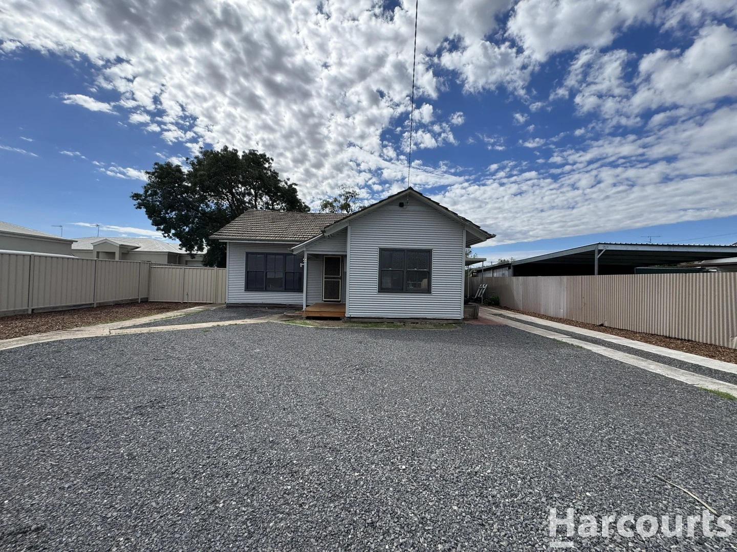 2 Wattle Street, Horsham VIC 3400