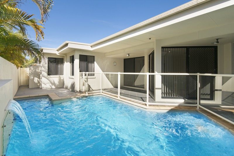 17 Seaside Drive, Banksia Beach QLD 4507, Image 2