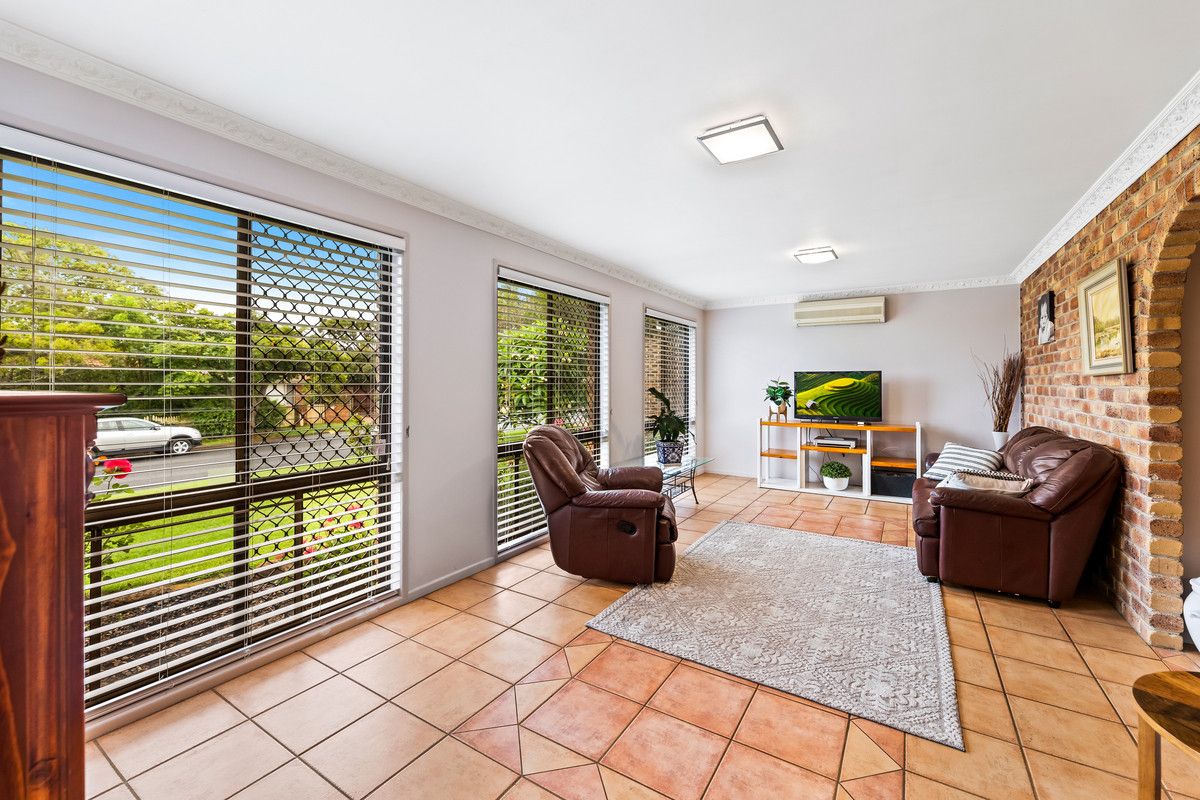 8 Sharon Court, Darling Heights QLD 4350, Image 1