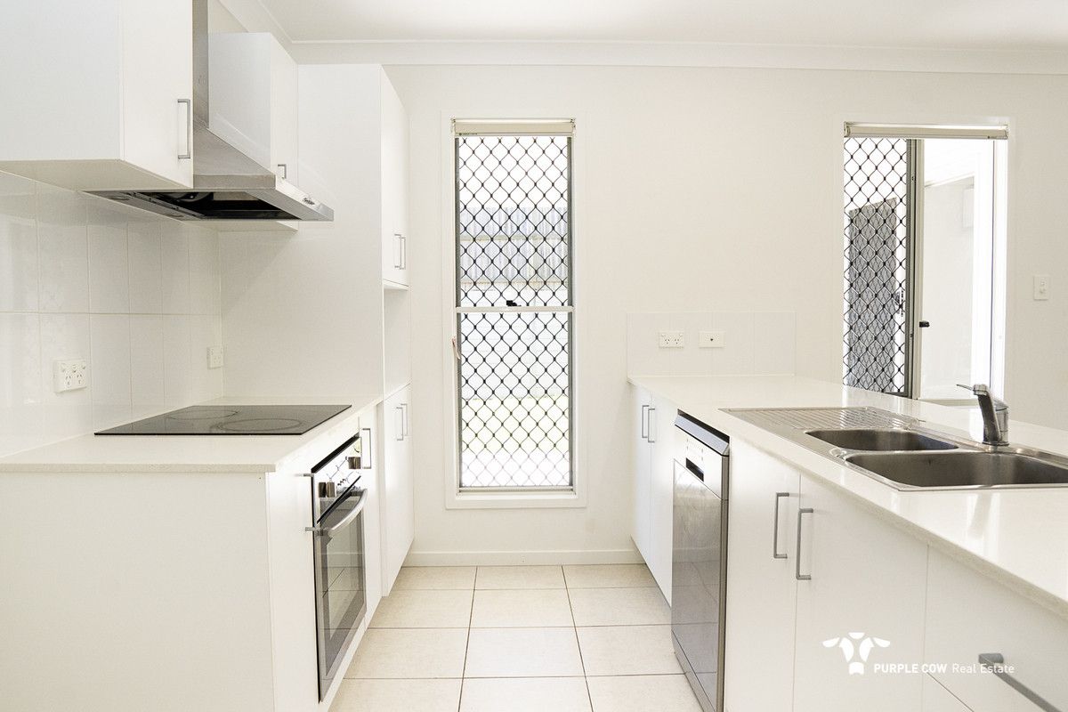 34 Solar Circuit, Spring Mountain QLD 4300, Image 2