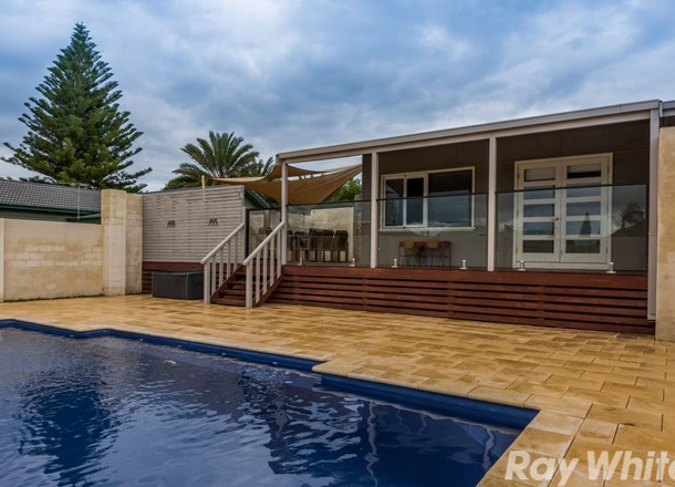 30 Crowther Street, Beachlands WA 6530