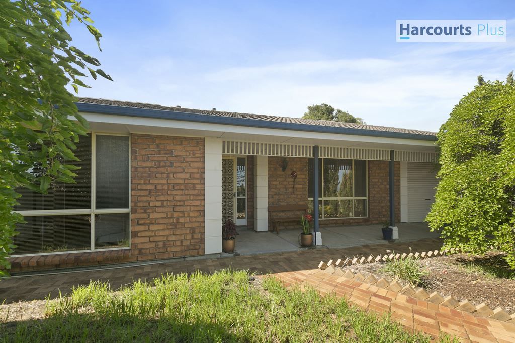 4 Vennachar Drive, Hallett Cove SA 5158, Image 1