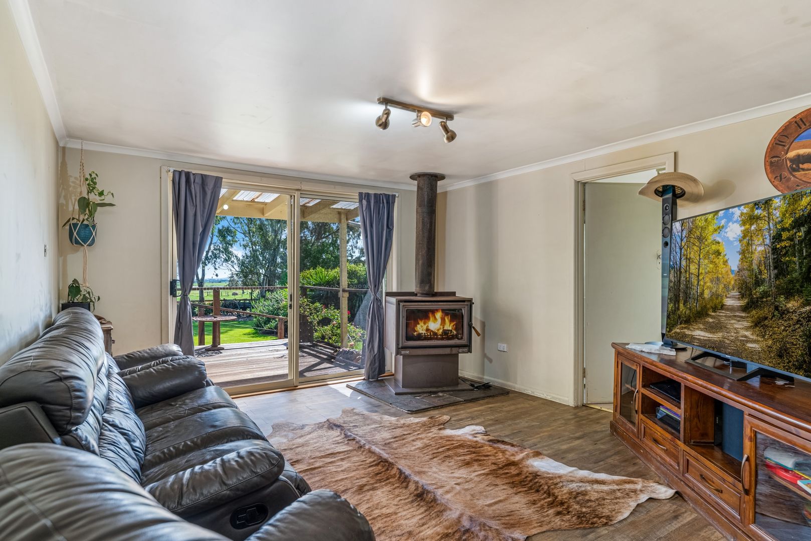 17 Camerons Lane, Waubra VIC 3352, Image 2