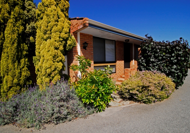 1/23 Money Road, Melville WA 6156