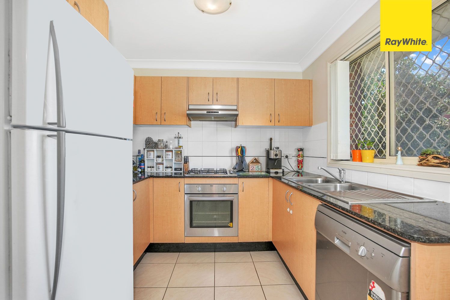 27/38 Hillcrest Rd, Quakers Hill NSW 2763, Image 2