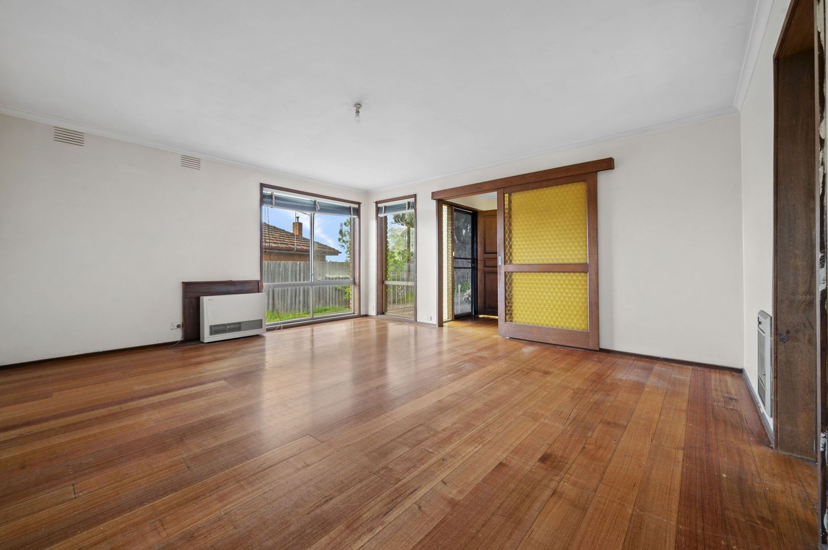 Sold 34 Kent Road, Lalor VIC 3075 on 07 Oct 2022 2018062351 Domain