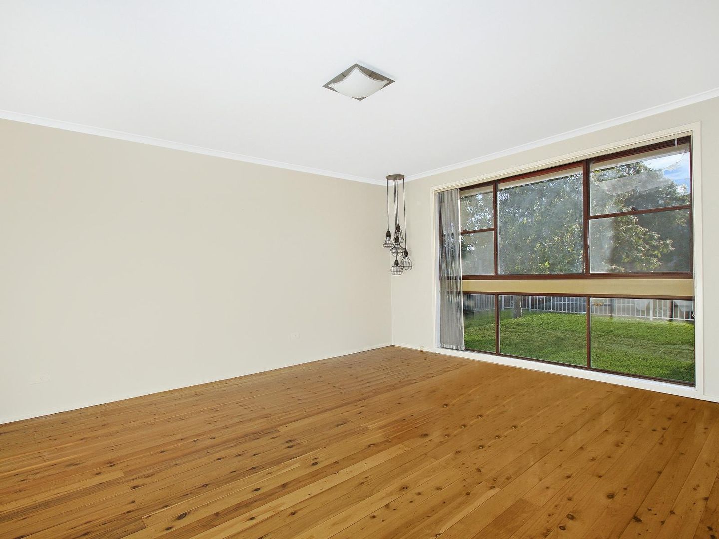 152 Mimosa Road, Bossley Park NSW 2176, Image 2
