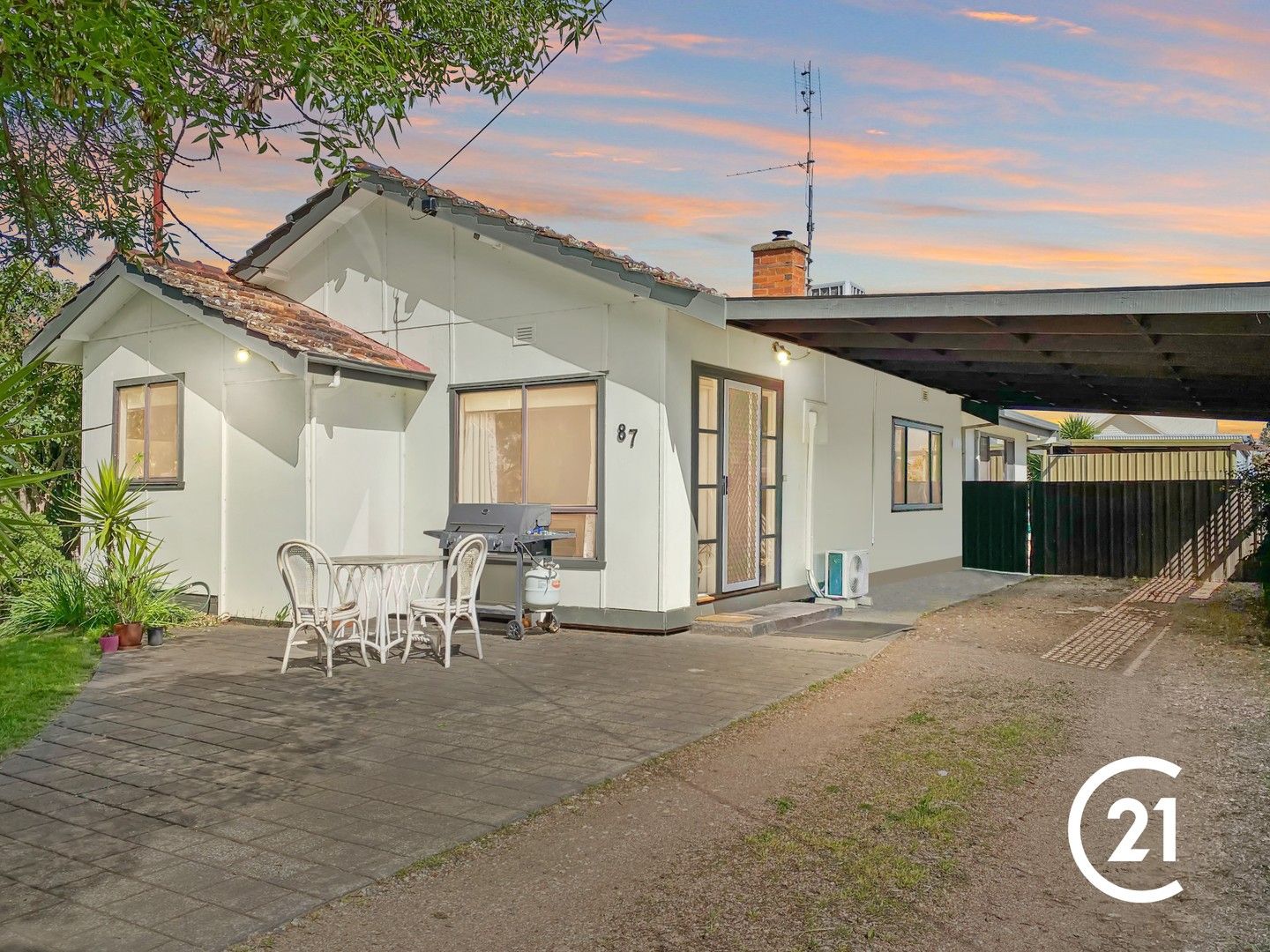 3 bedrooms House in 87 Hovell Street ECHUCA VIC, 3564