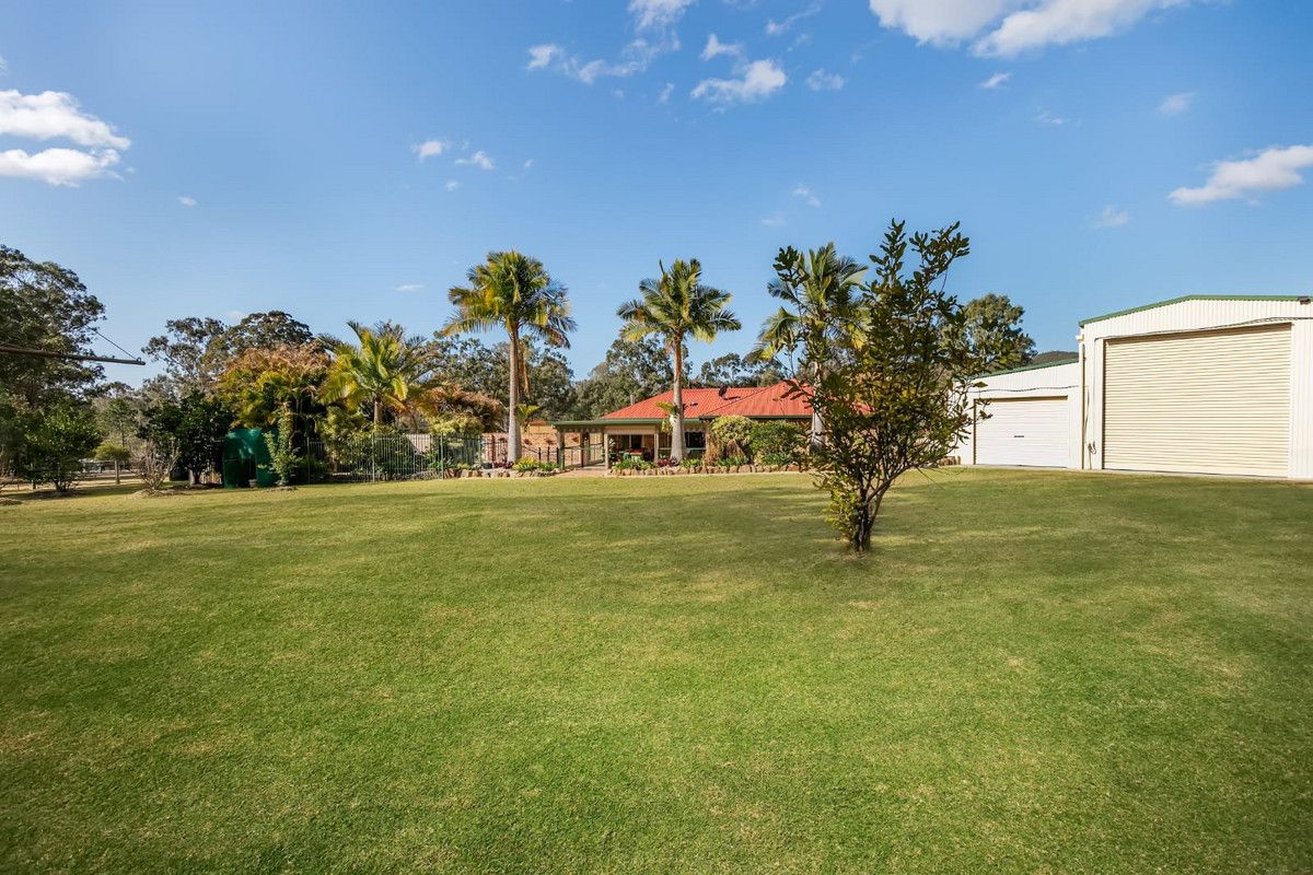 4553 Diamentina Drive, Logan Village Property History & Address