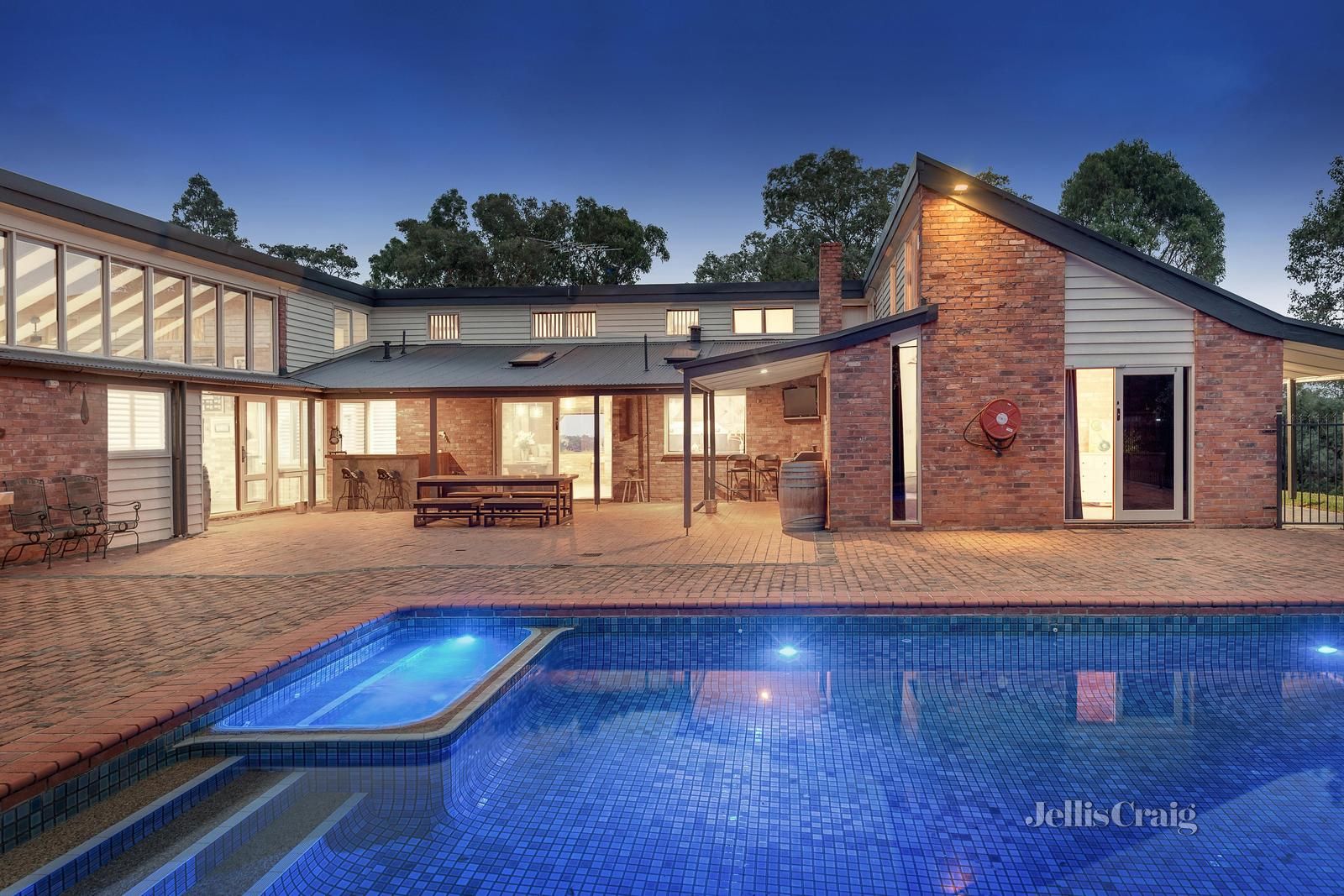 156166 b Street, Warrandyte Property History & Address Research