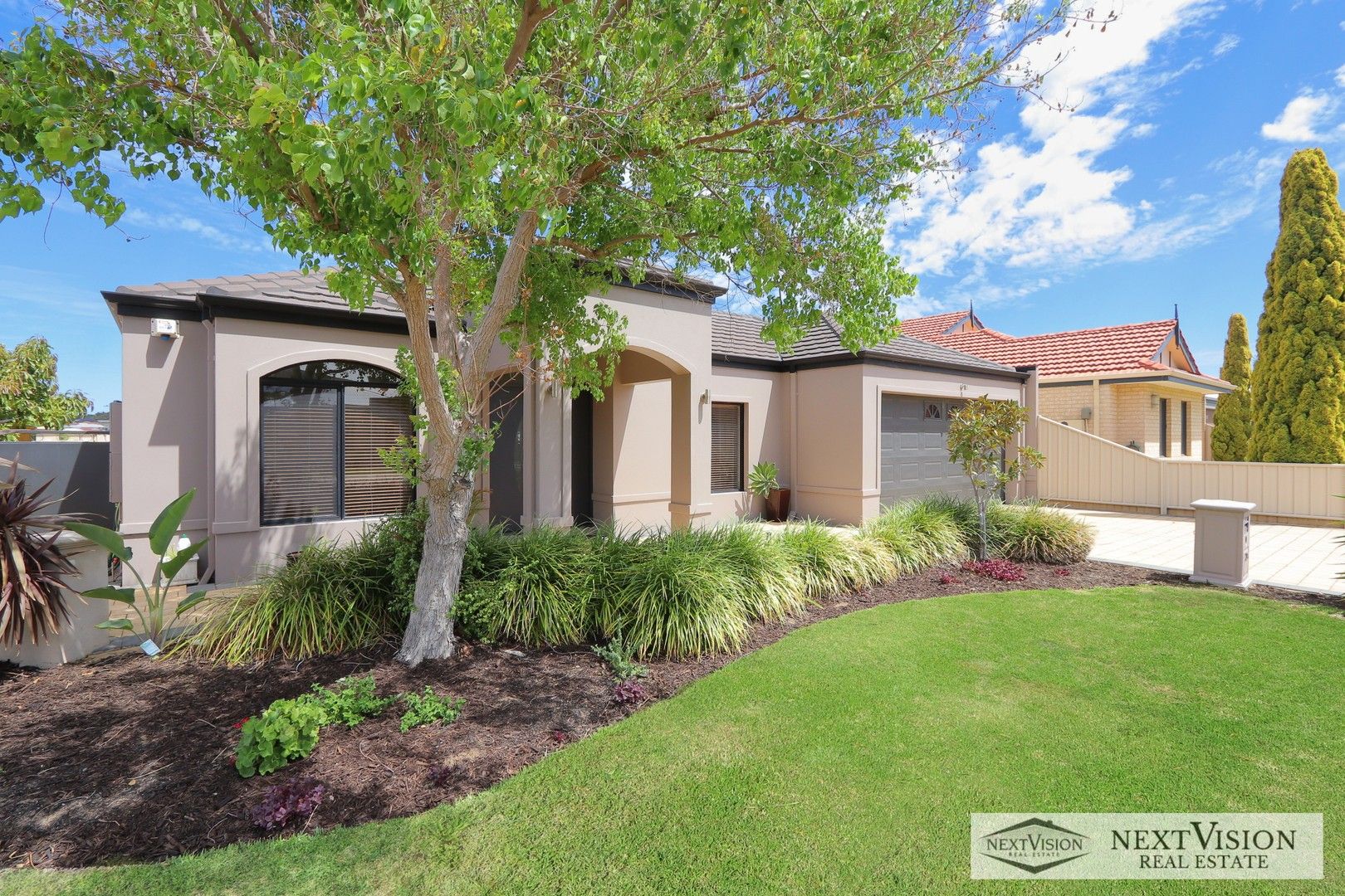 4 bedrooms House in 2/29 Zlinya Circle SPEARWOOD WA, 6163
