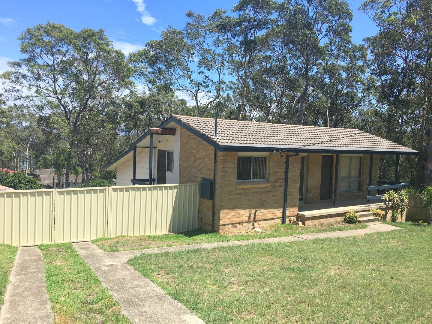 65 The Ridgeway , Bolton Point NSW 2283