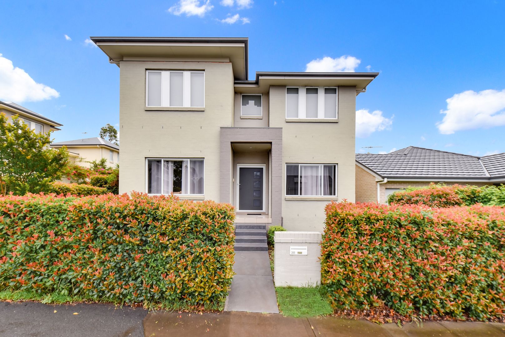 Campbelltown NSW 2560 4 beds house for Sale, 729,950 779,950