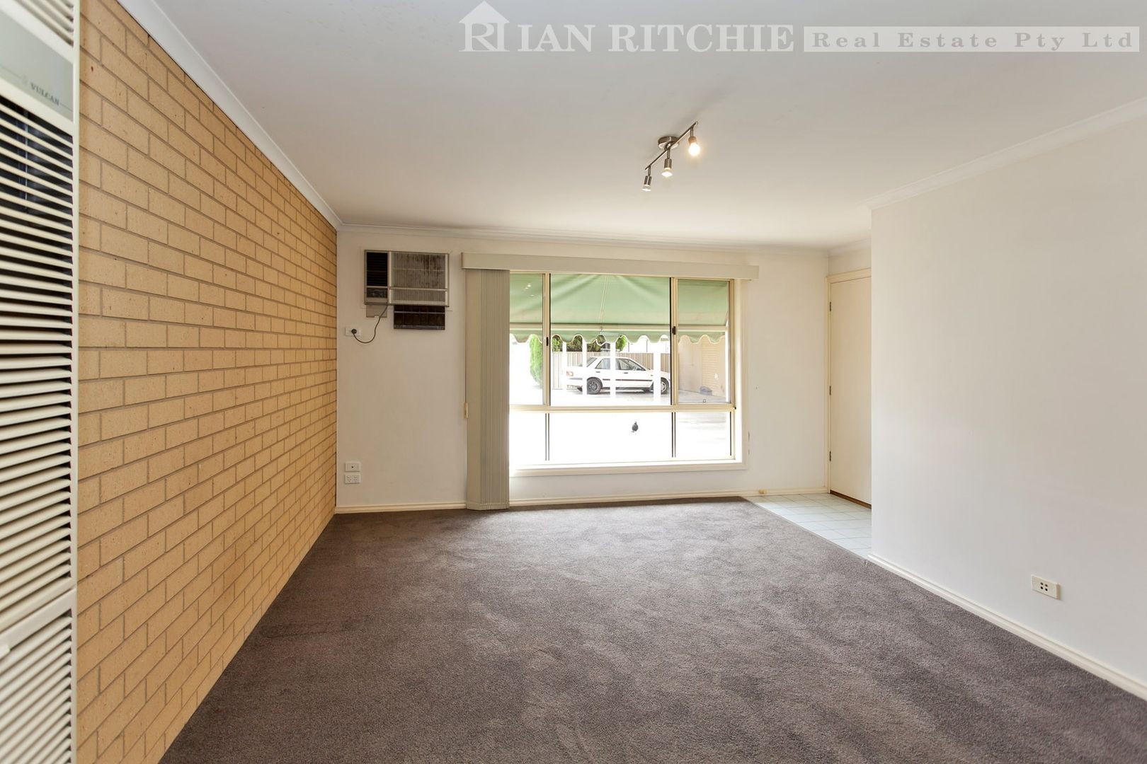 9/601 Wyse Street, Albury NSW 2640, Image 2