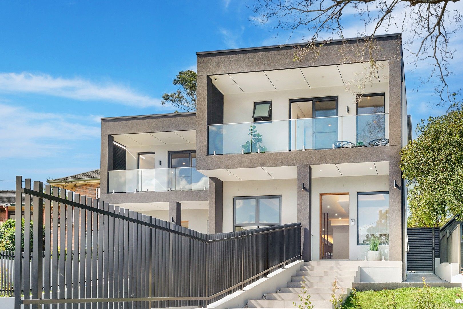 4 bedrooms House in 9 Bain Place DUNDAS VALLEY NSW, 2117