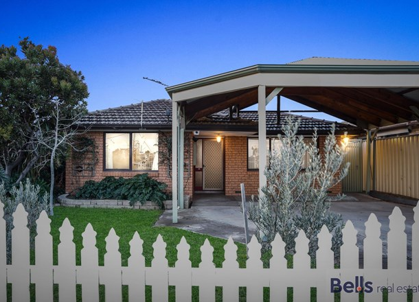 12 Railway Parade, Deer Park VIC 3023