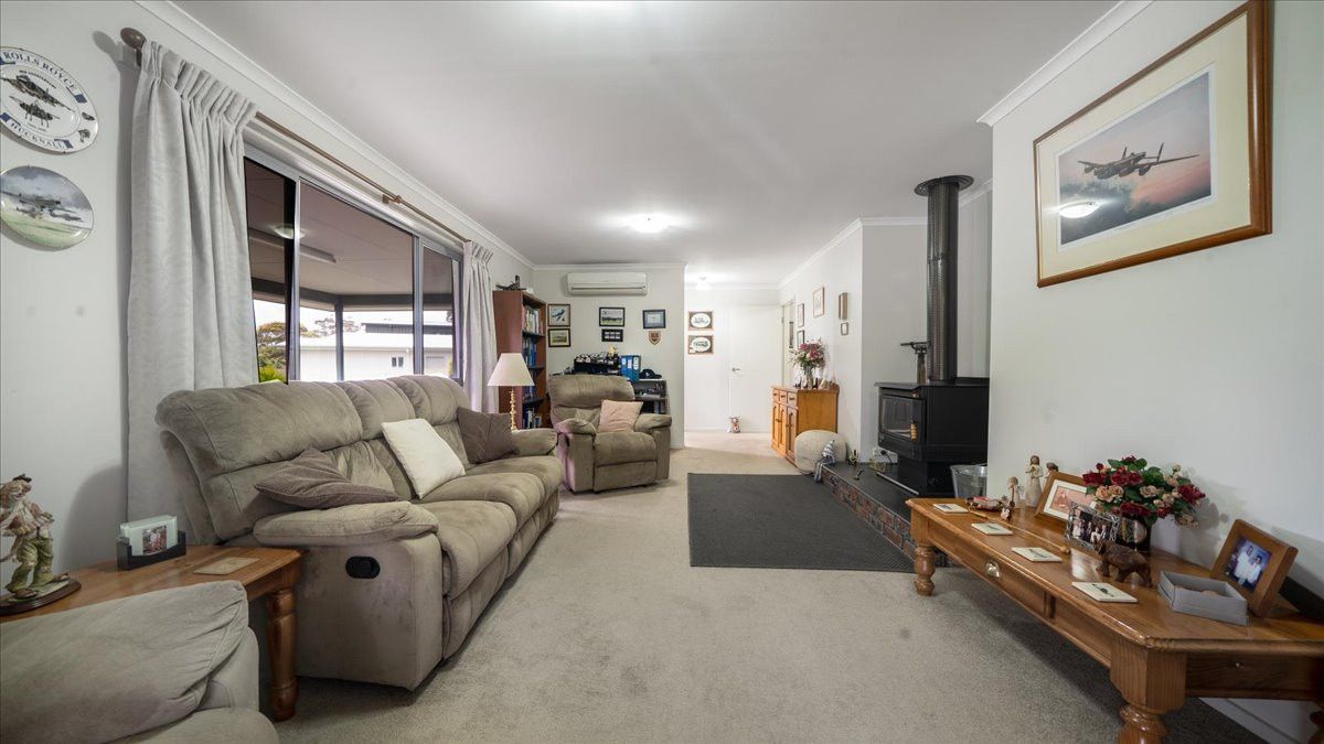 17 Eldon Court, Mirboo North VIC 3871, Image 2