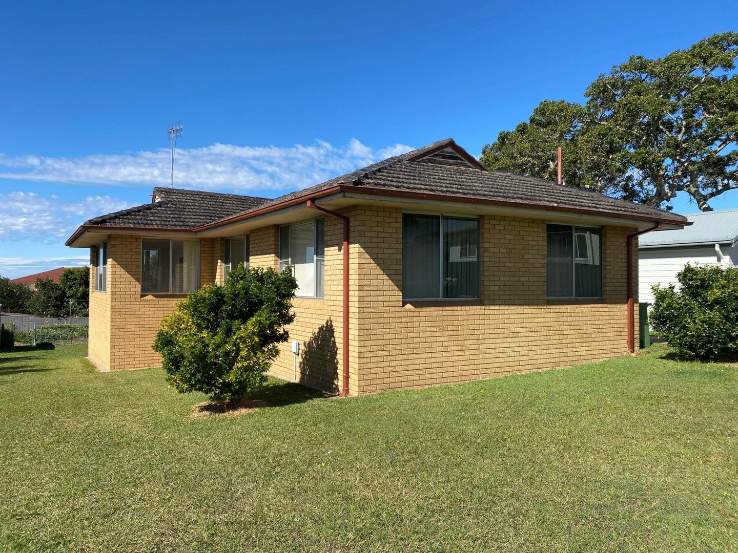 8 Killarney Street, Killarney Vale NSW 2261 House For Rent Domain