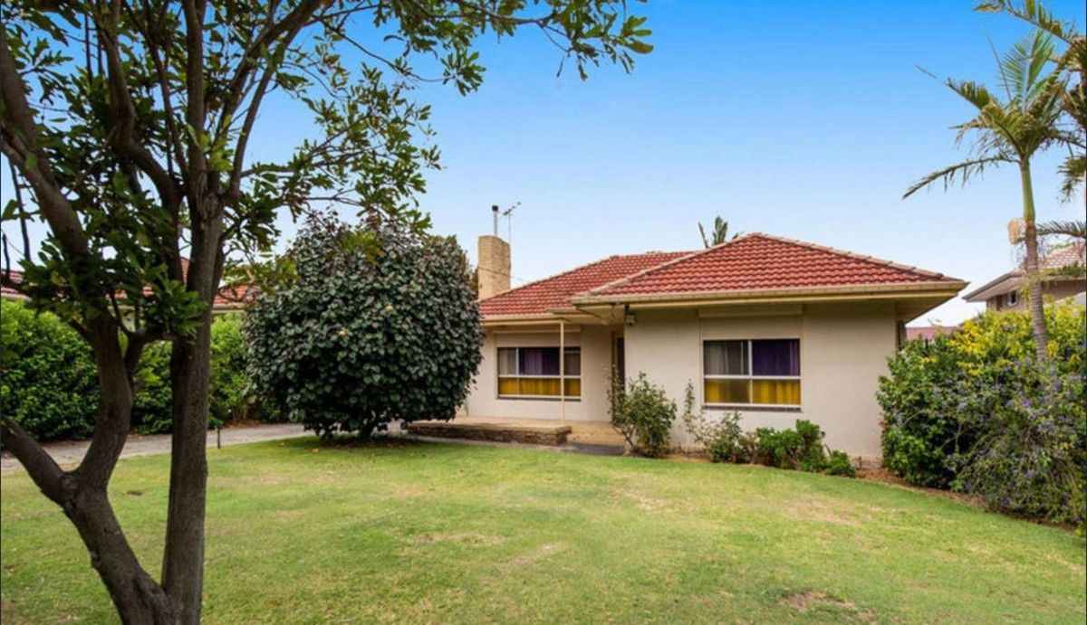 4 bedrooms House in 88 Camberwell Road BALGA WA, 6061
