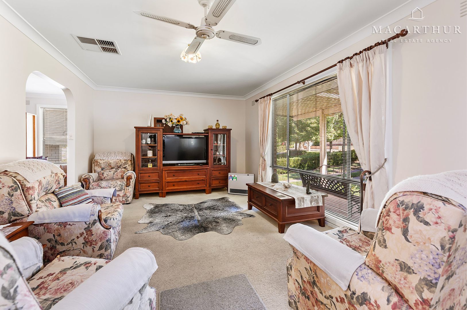 2 Walana Crescent, Kooringal NSW 2650, Image 1