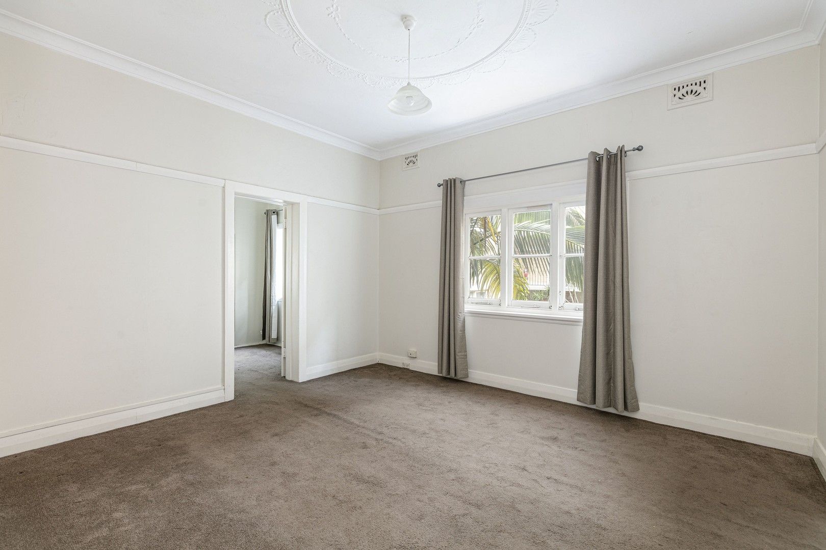 2 bedrooms Apartment / Unit / Flat in 6/213 Glebe Point Road GLEBE NSW, 2037