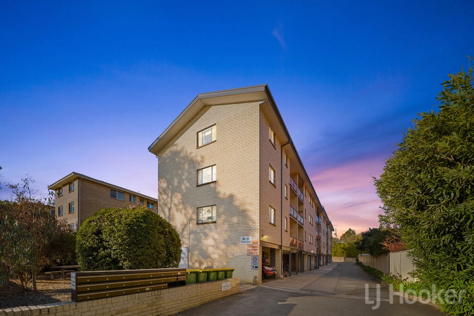 12/52 Trinculo Place, Queanbeyan NSW 2620