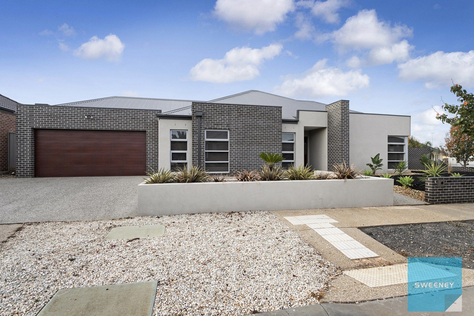 9 McLaren Chase, Caroline Springs VIC 3023, Image 0