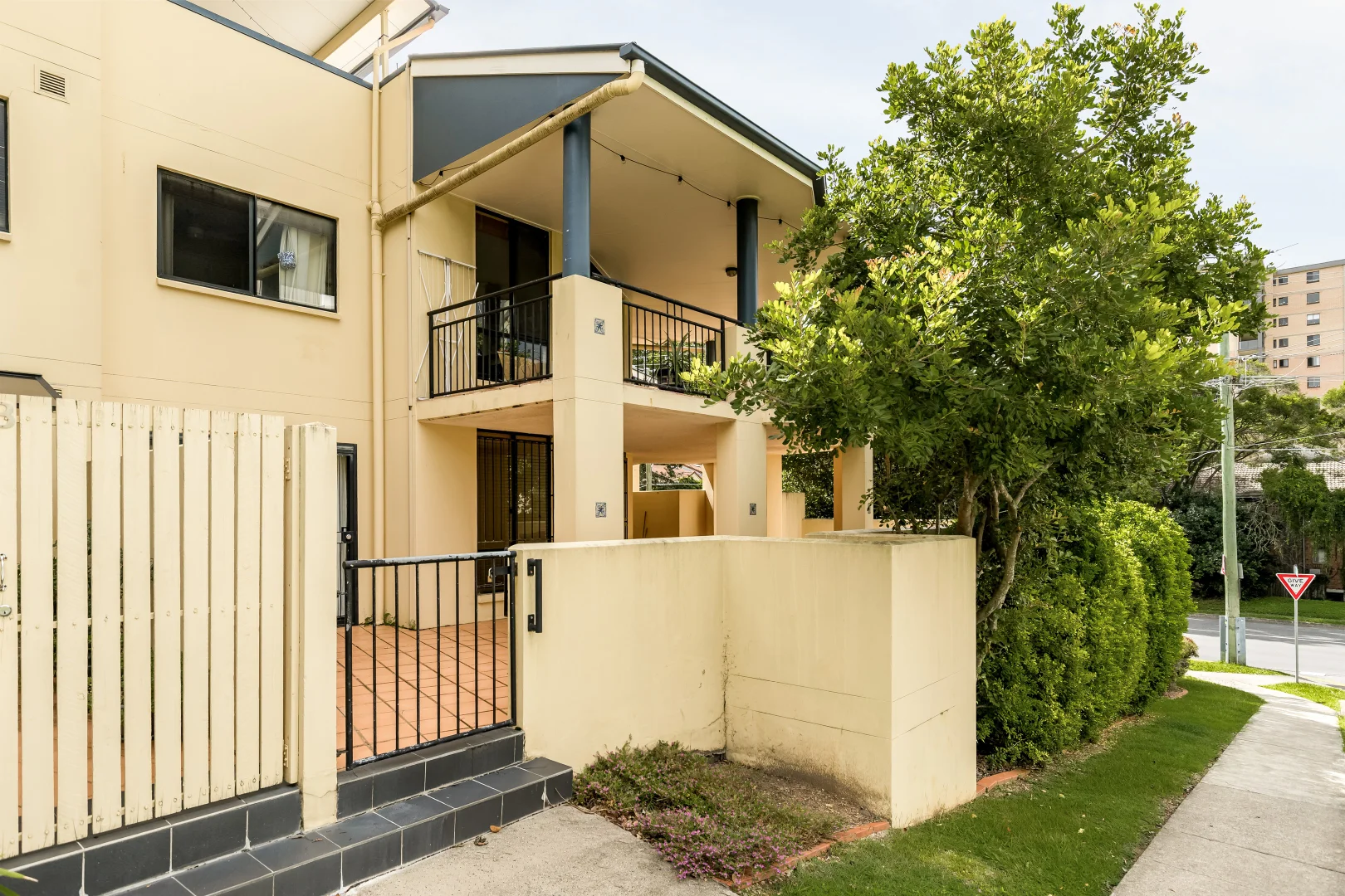 Additional image 12 of 2/121 Sir Fred Schonell Drive, St Lucia QLD 4067