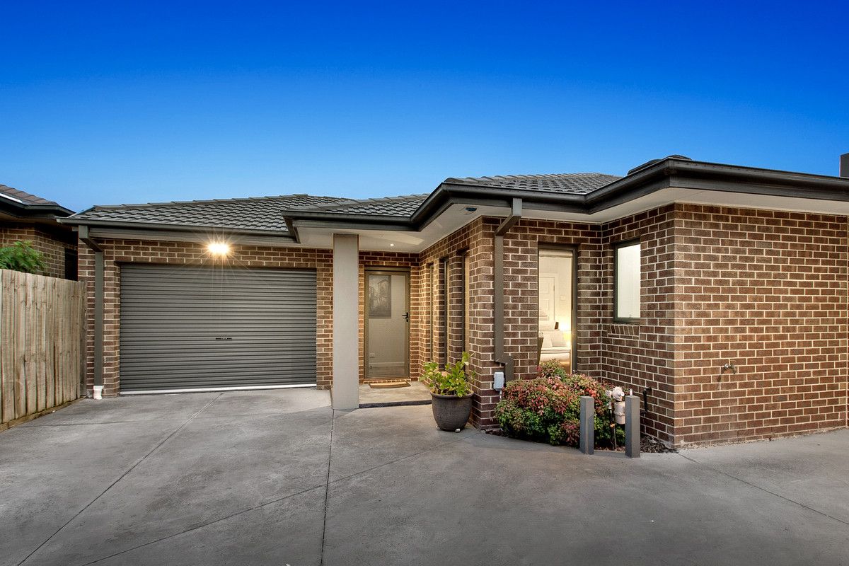 2/24 Eucra Street, Hadfield VIC 3046, Image 0