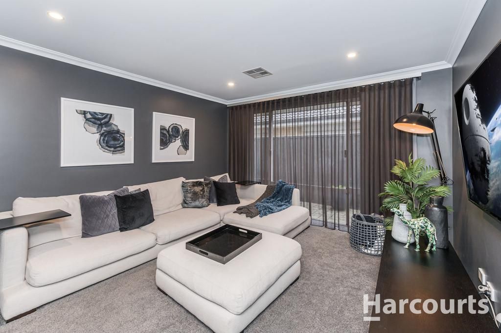 7 Albedo Chase, Eglinton WA 6034, Image 2