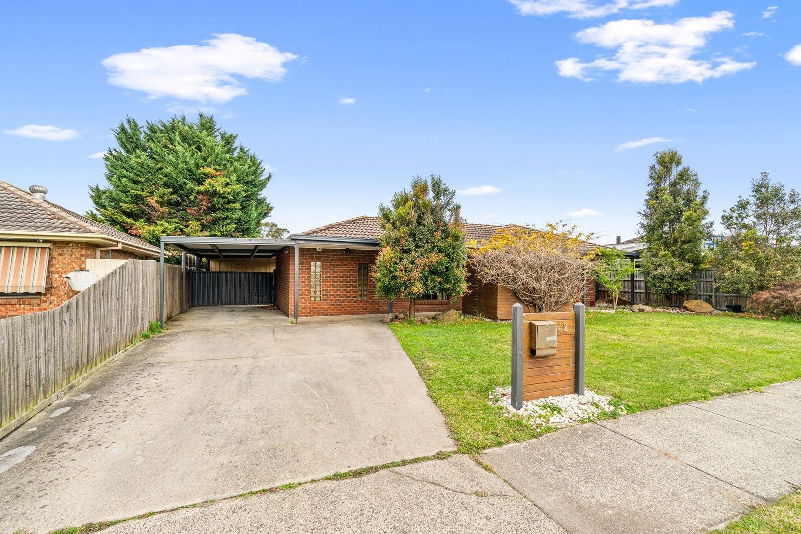 42 Swallow Grove, Traralgon VIC 3844 Domain