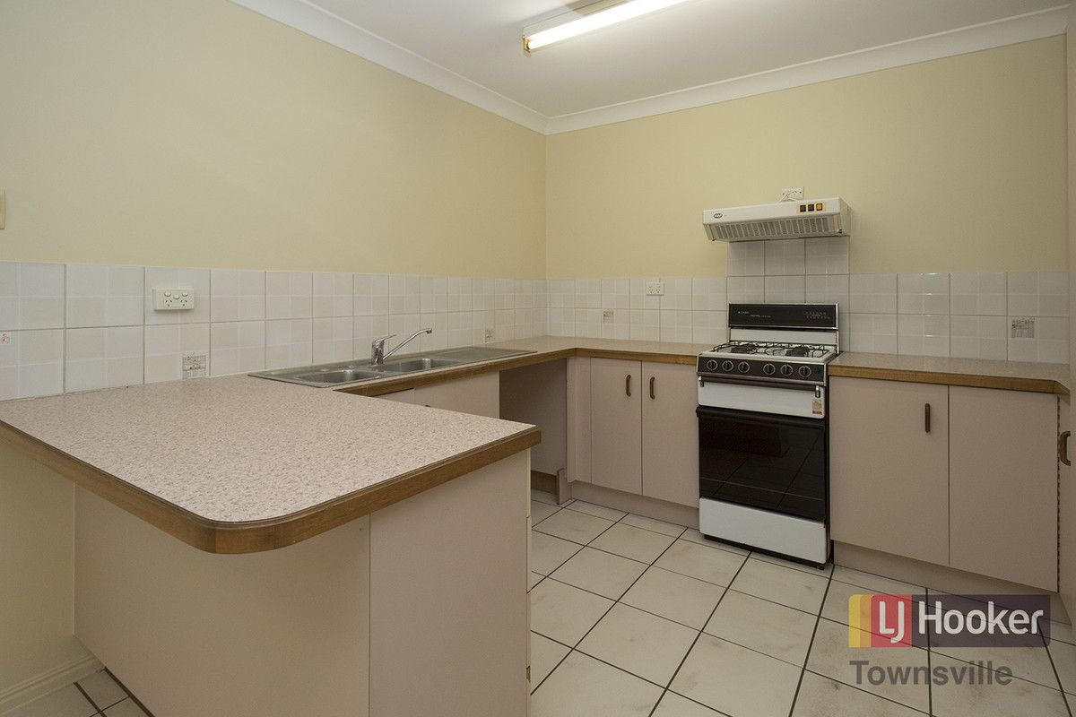7/3 Campbell Street, Hermit Park QLD 4812, Image 2