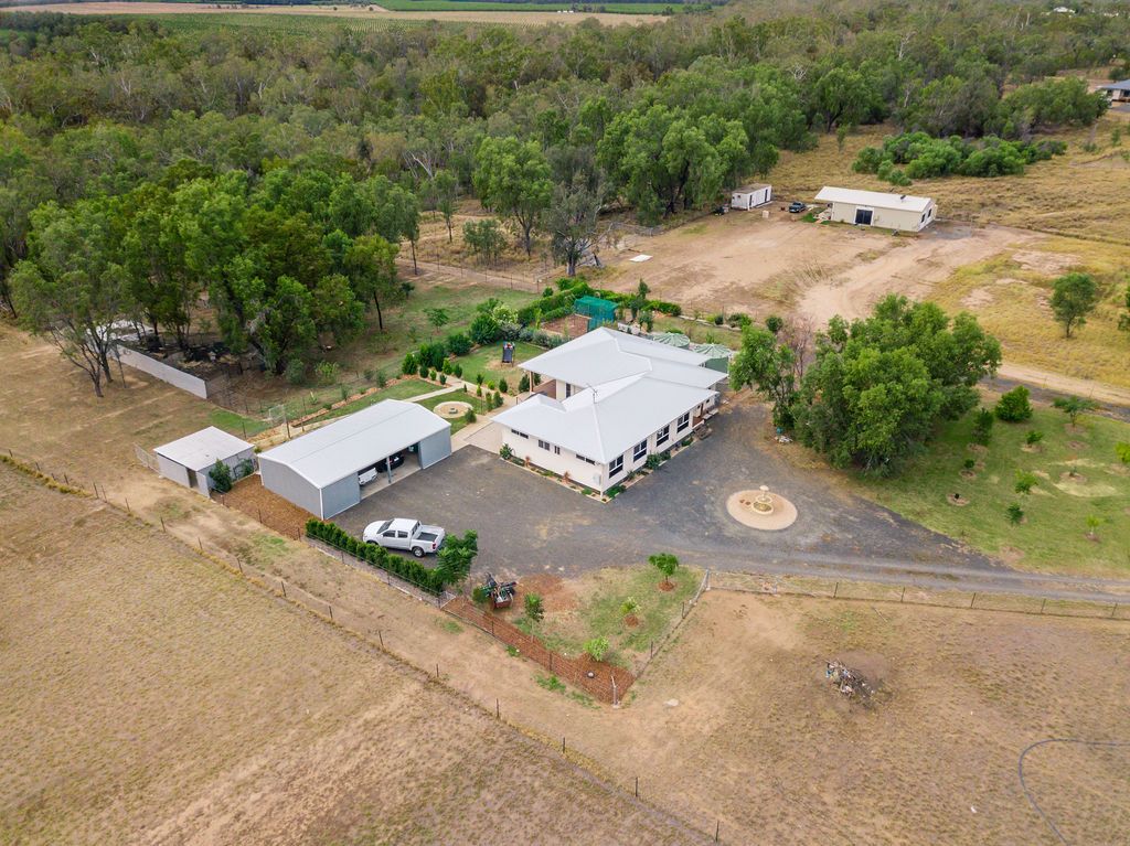 162 Chudleigh Drive, Emerald QLD 4720, Image 0
