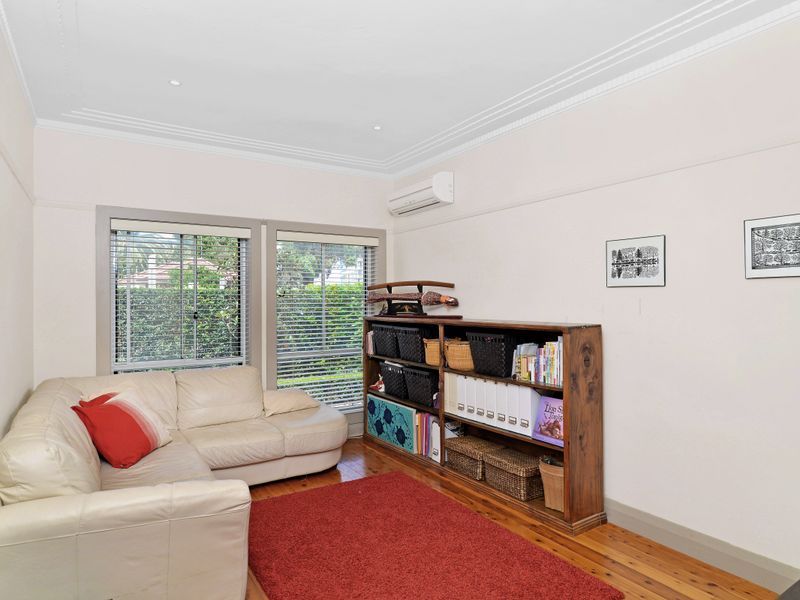 57 Carinya Avenue, MASCOT NSW 2020, Image 2