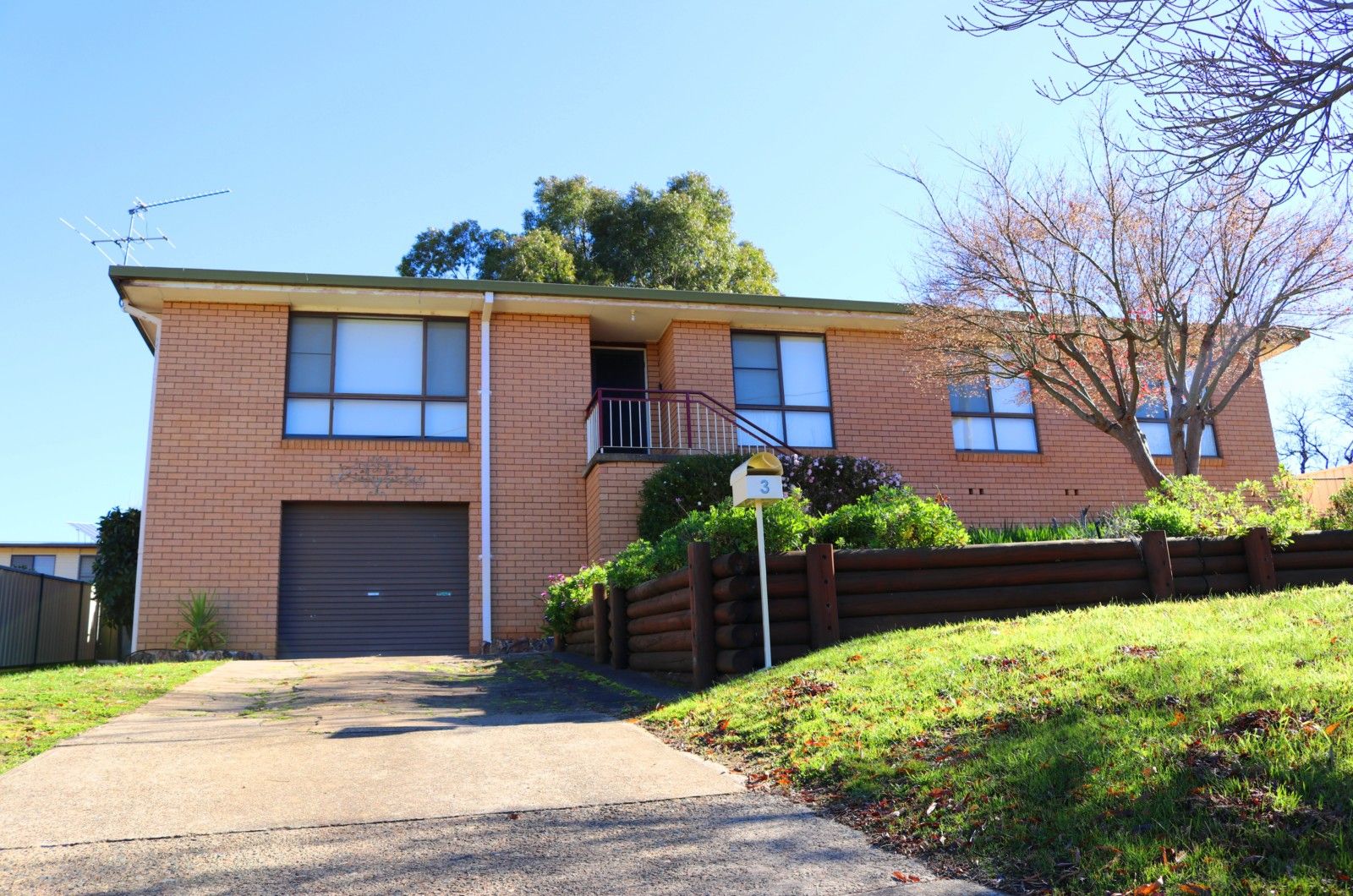 3 Cowper Street, Young NSW 2594