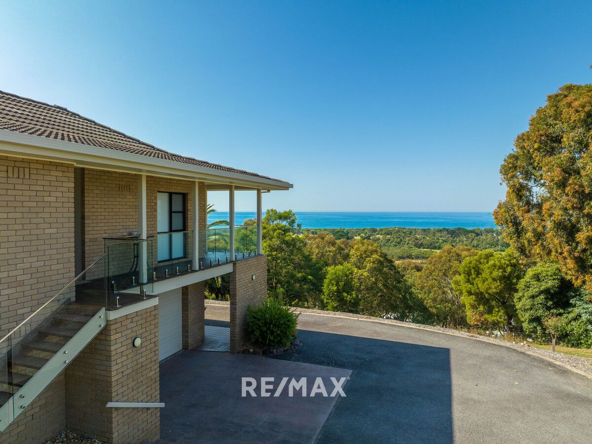 25 Lyrebird Court Lakes Entrance VIC 3909 Domain