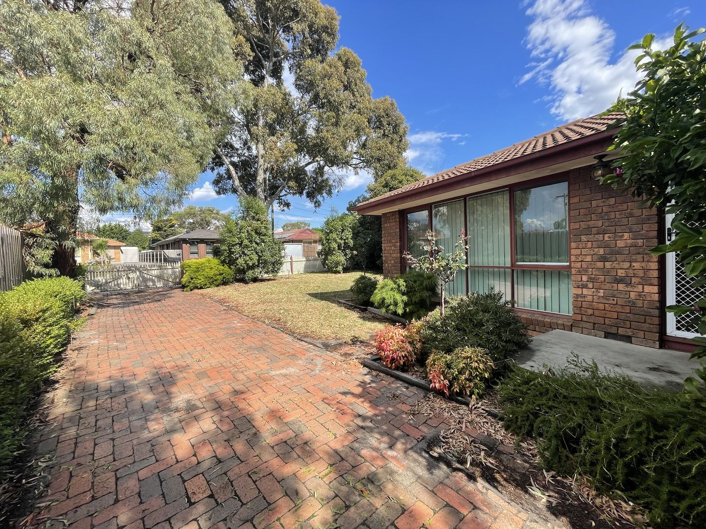 17 Damian Court, Cranbourne VIC 3977 House For Rent 350 Domain