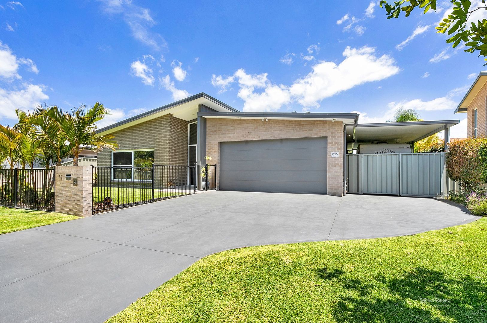 14 Farm Road, Fingal Bay Property History & Address Research Domain