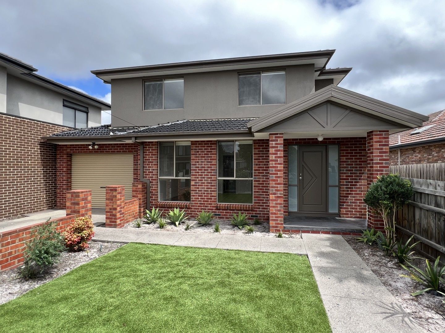 3 bedrooms Townhouse in 1/14 Manoon Road CLAYTON SOUTH VIC, 3169