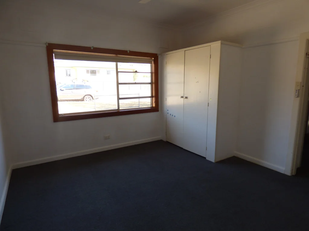 Additional image 7 of 13 Memagong Street, Young NSW 2594