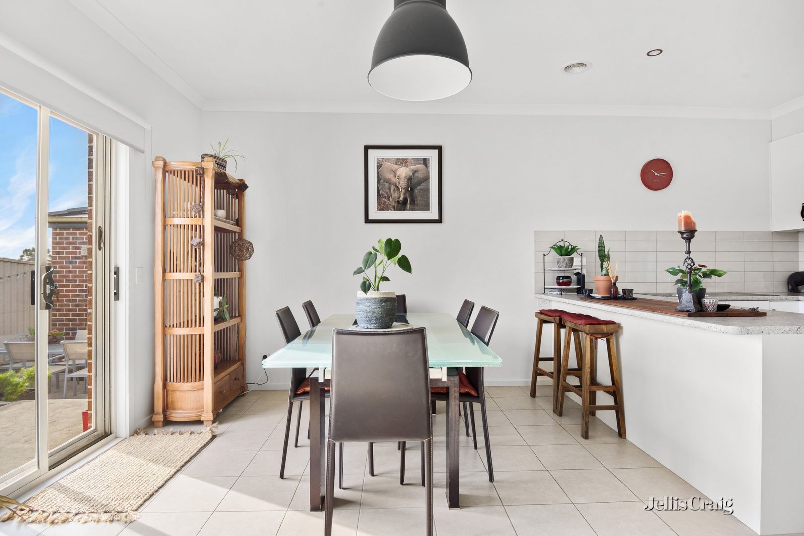 2/812 Geelong Road, Canadian VIC 3350, Image 2