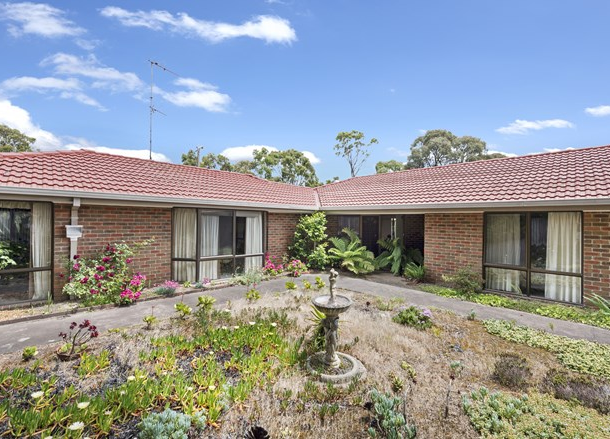 10 Wirilda Court, Mount Helen VIC 3350