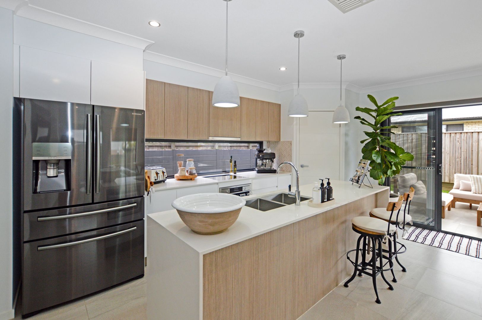 11 Kangaroo Crescent, Springfield Lakes QLD 4300 - House For Rent | Domain